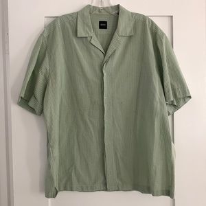 Mens Hugo Boss short sleeve button down shirt.